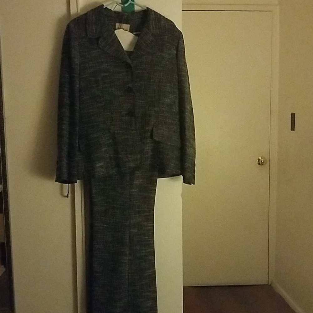 An Italian pants suit by Biacci,
